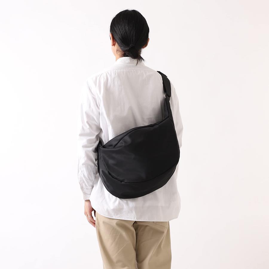 [meltum] [Limited] Messenger Bag Shoulder Bag Men's A4 Women's Nylon Large  Fashionable Commuting Commuting School MTM-BG-0118-23-A (Free% Comma%