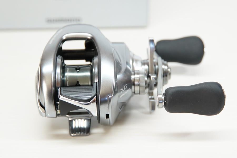 [NEW] Shimano 22 Metanium Shallow Edition XG Right Reel - Direct From Japan
