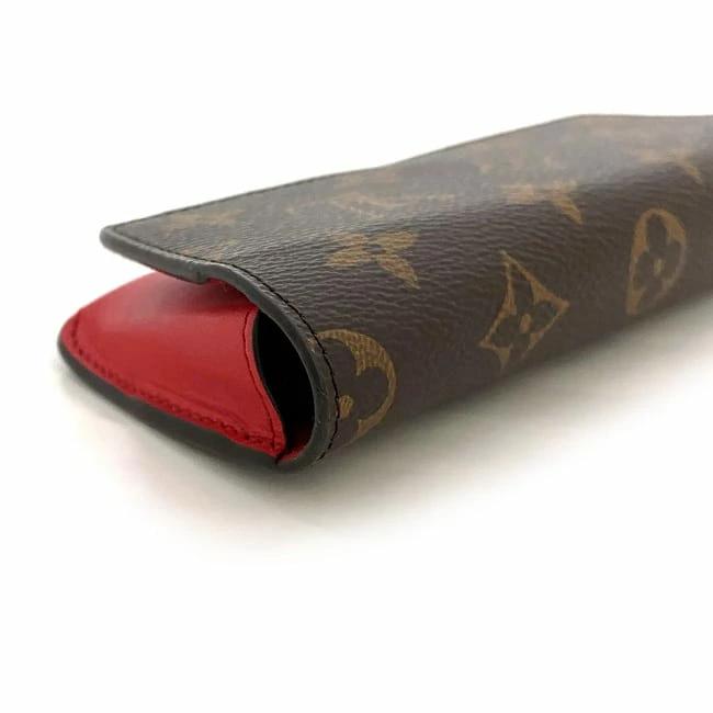 Compare prices for Woody Glasses Case (GI0372) in official stores