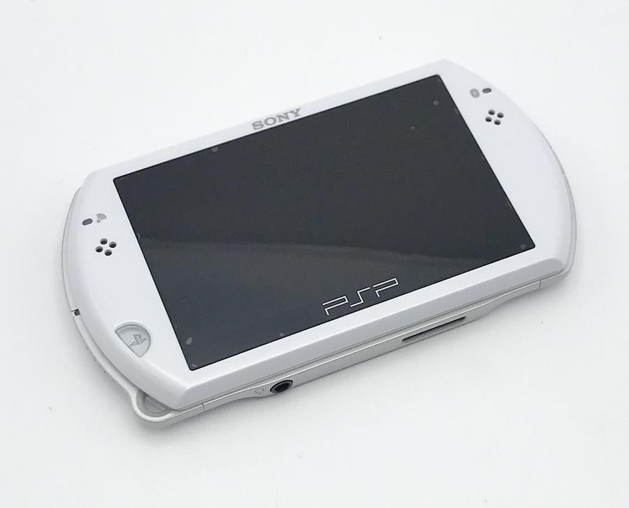 PSP go「プレイステーション・ポータブル go」 ピアノ・ブラック (PSP-N1000PB)【メーカー生産終了】 日本の商品を世界中にお届け  ZenPlus
