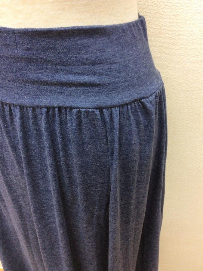 Buy Karei Tagged! Dark blue soft skirt elastic waist from Japan