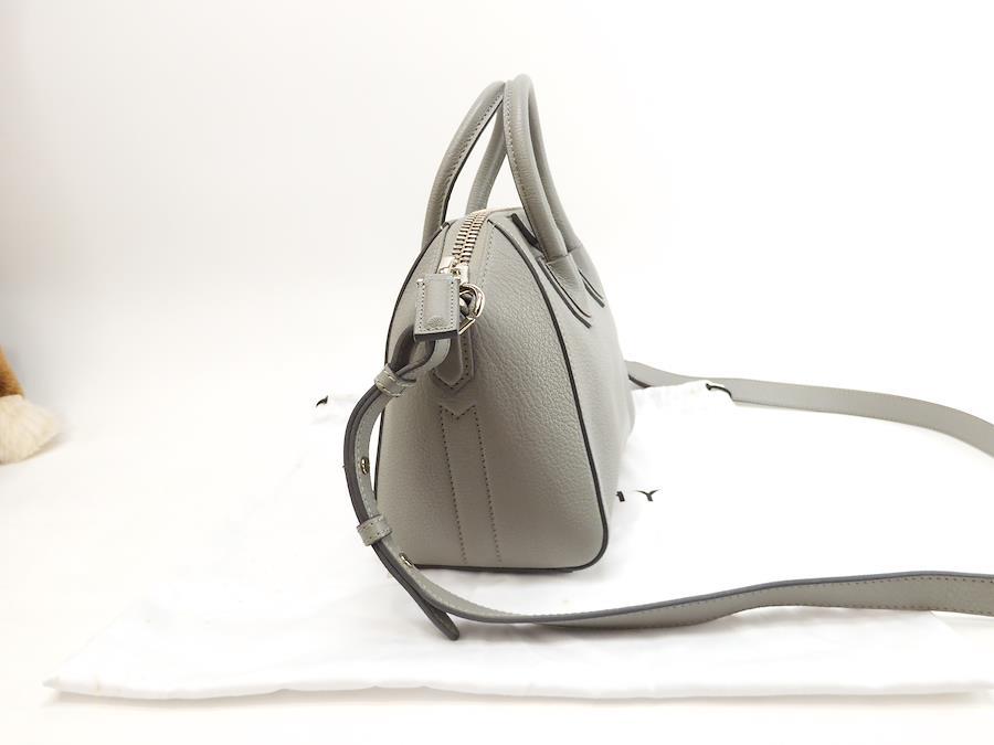 Givenchy antigona mini online pearl grey