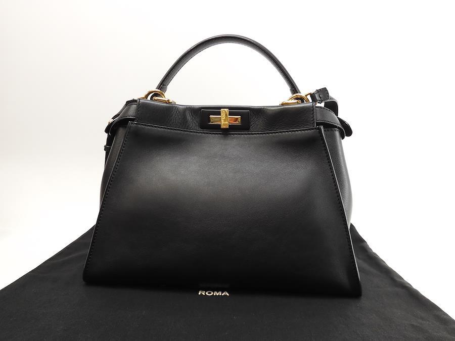 Fendi Peekaboo Regular Leather Black Handbag with Strap Good Condition 8