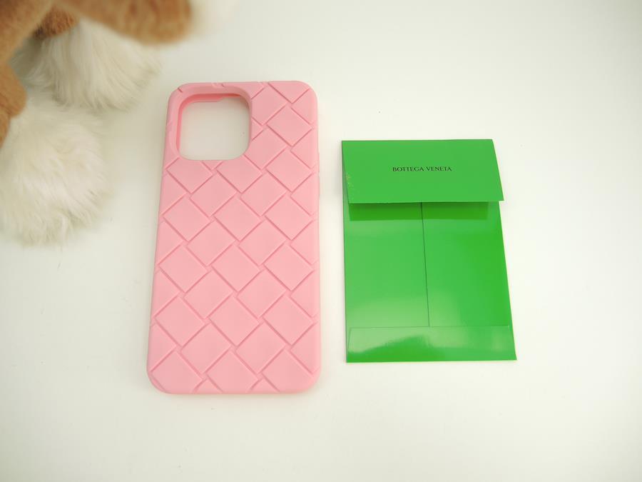 Buy Bottega Veneta iPhone 13 Pro Max Case Medium Intrecciato