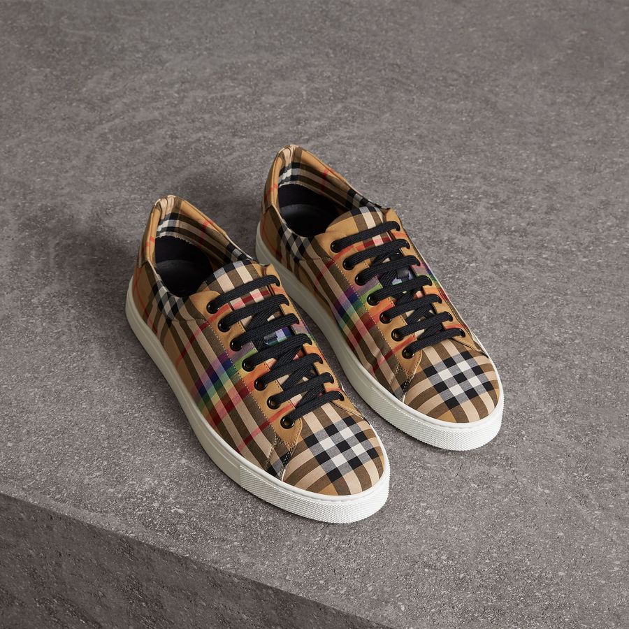 Buy BURBERRY Burberry Rainbow vintage check sneaker from Japan 