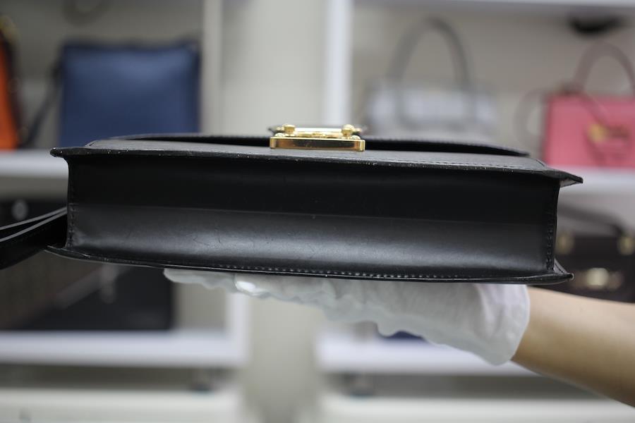 Buy Louis Vuitton Epi Noir Clutch Bag from Japan - Buy authentic Plus  exclusive items from Japan