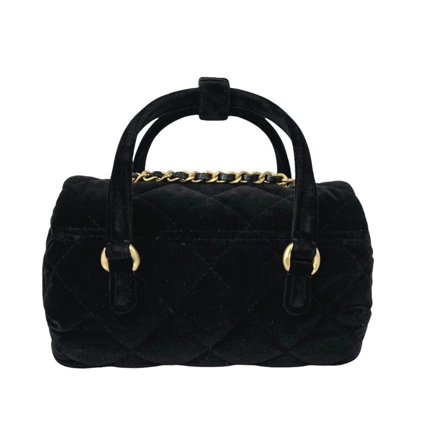 VIPノベルティ　パールチェーン付き　ボーリングバッグ Used] CHANEL Matelassé Mini Bowling Bag Velvet 2024 VIP Limited