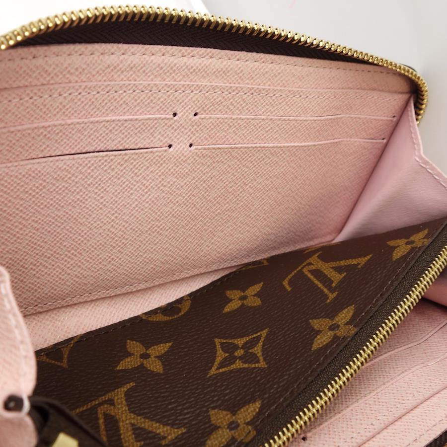  Louis Vuitton Women's Pre-Loved Clemence Wallet