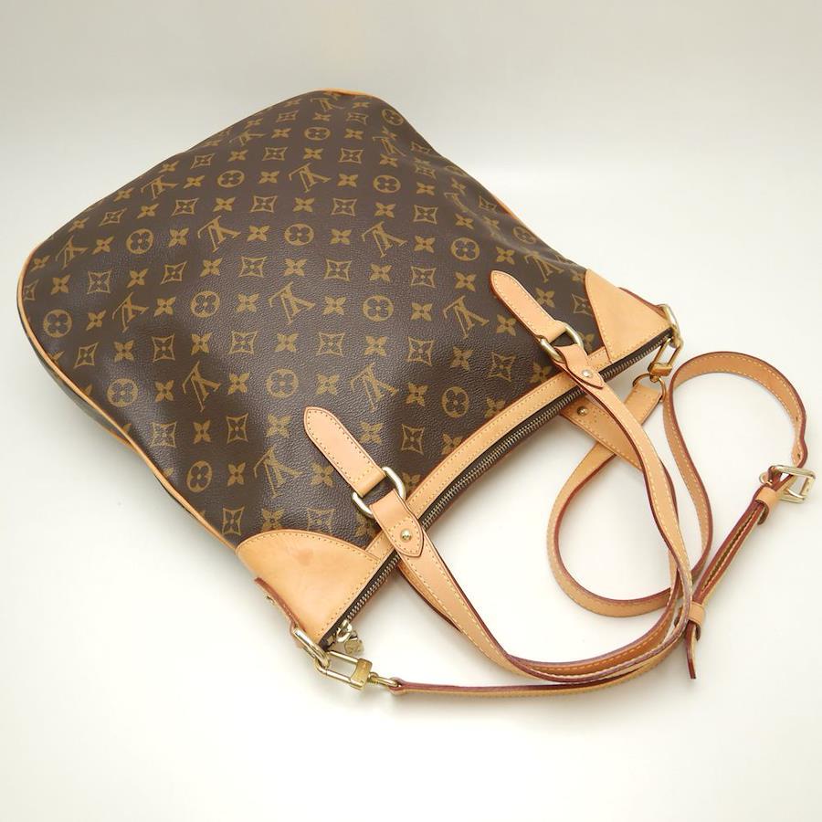 Used louis vuitton ODEON GM HANDBAGS HANDBAGS / X-LARGE - LEATHER