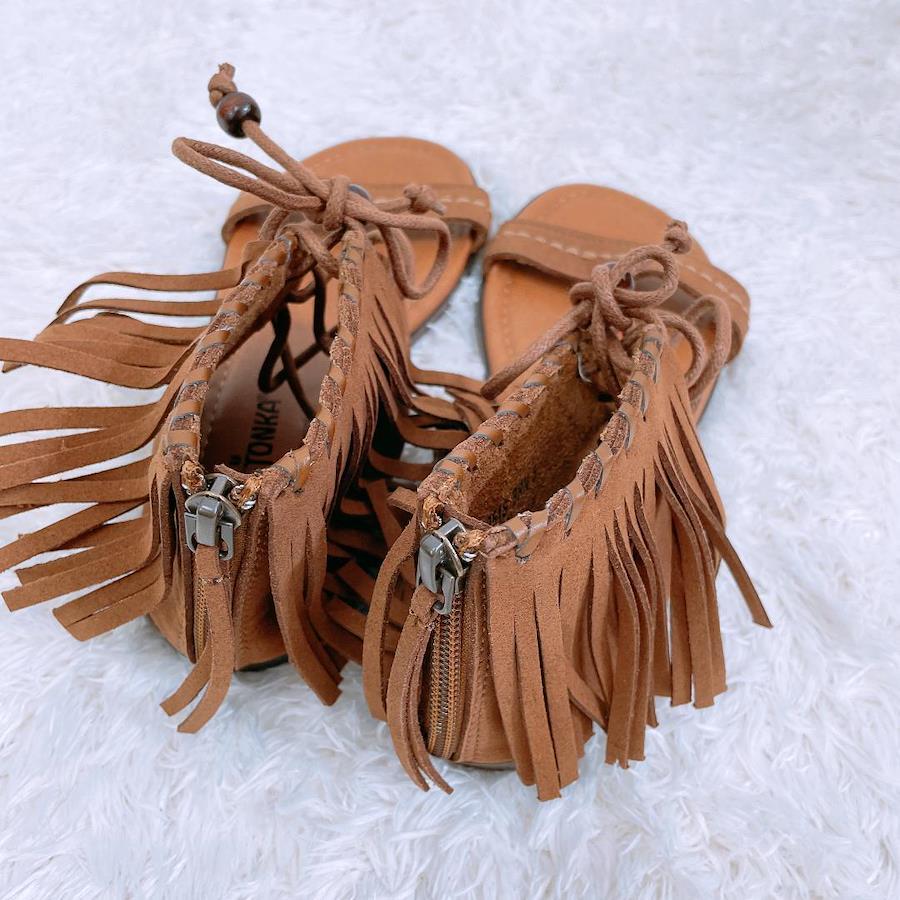 [08112] MINNETONKA Shoes Sandals Brown Fringe 23.0cm With Zipper Flat  Sandals Cute Simple