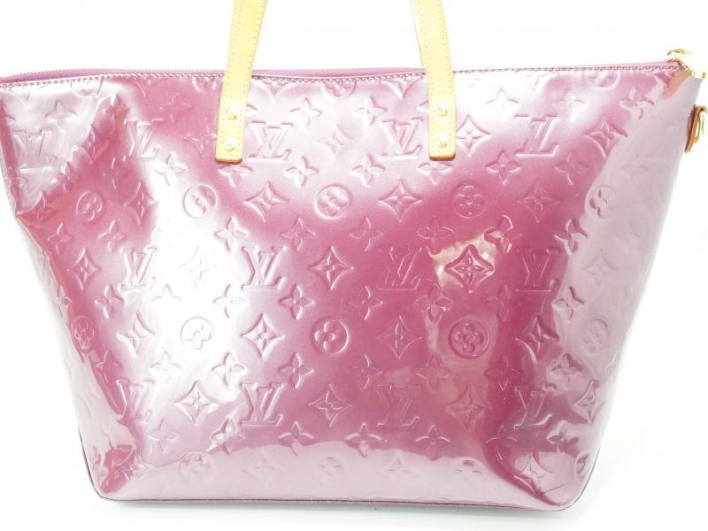 LOUIS VUITTON Violette Vernis Leather Bellevue GM Shoulder Bag