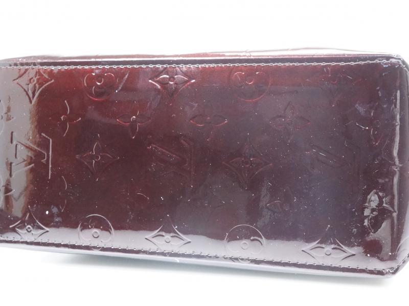 Louis Vuitton Zippy Wallet Burgundy Patent Leather Wallet (Pre-Owned)
