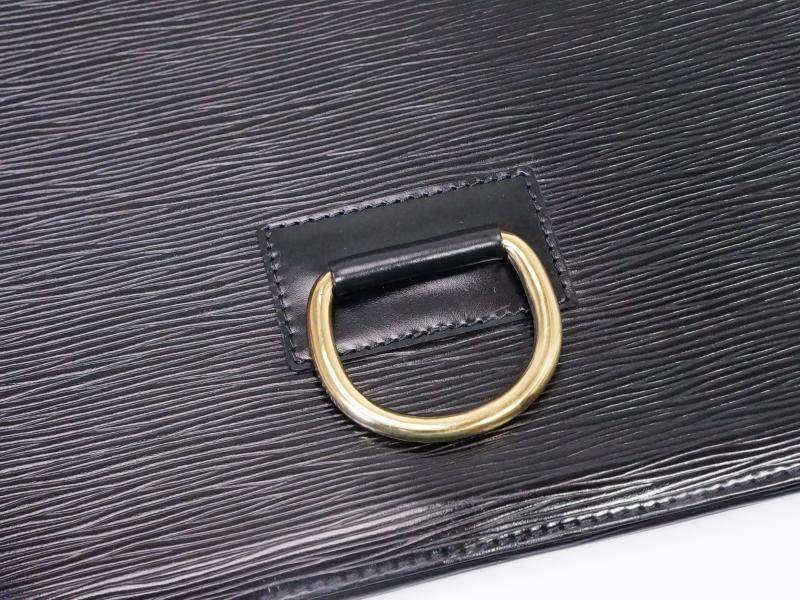 Buy Authentic Pre-owned Louis Vuitton Epi Black Noir Pochette Iena 28 Clutch  Bag M52722 210604 from Japan - Buy authentic Plus exclusive items from  Japan