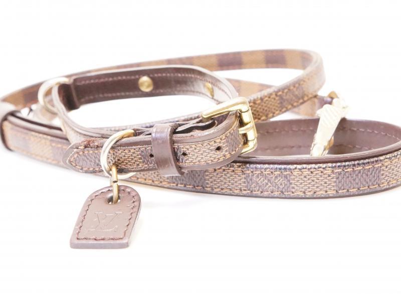 Authentic Louis Vuitton Baxter Dog Collar With Bow And LeashSize XS  (Pre-Owned).