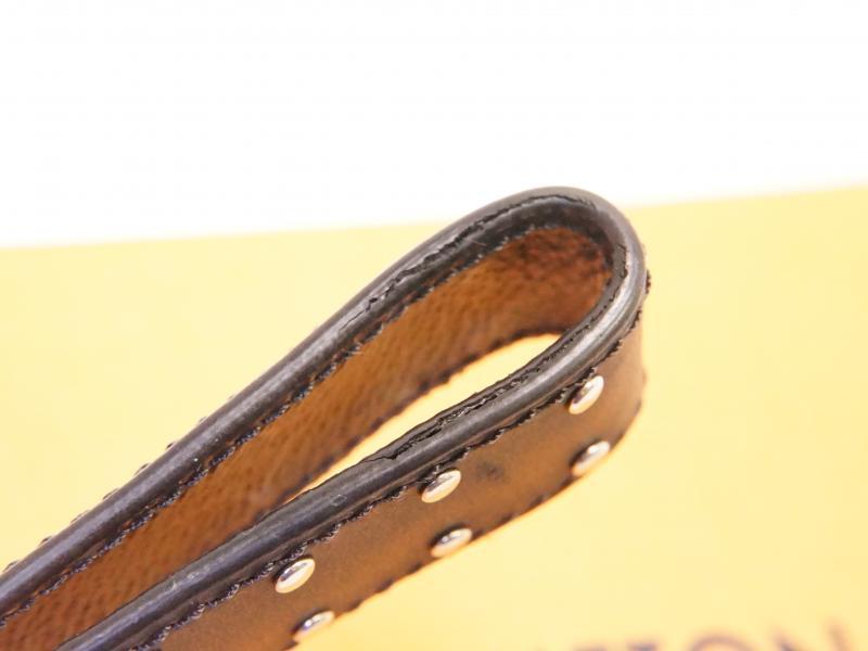 Louis Vuitton Authentic Metal Leather Porte Cles Dragonne Key