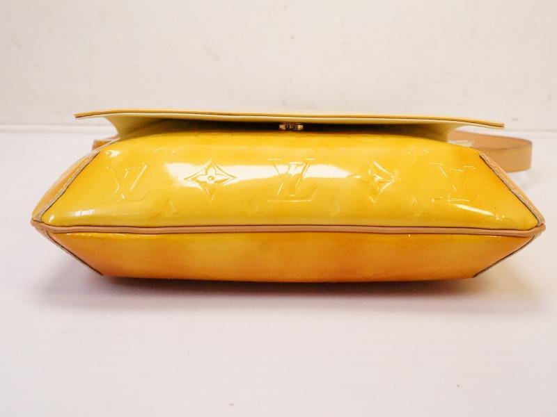 Louis Vuitton Thompson Street Yellow Patent Leather Shoulder Bag (Pre-Owned)